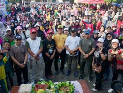Tumpah Ruah! Ribuan Warga Padati Polsek Seputih Banyak di Jalan Sehat Hari Bhayangkara ke-80 