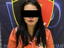 Rumah Diduga Jadi Tempat Penyalahgunaan Sabu Digerebek, Seorang IRT Diamankan Polsek Way Pengubuan